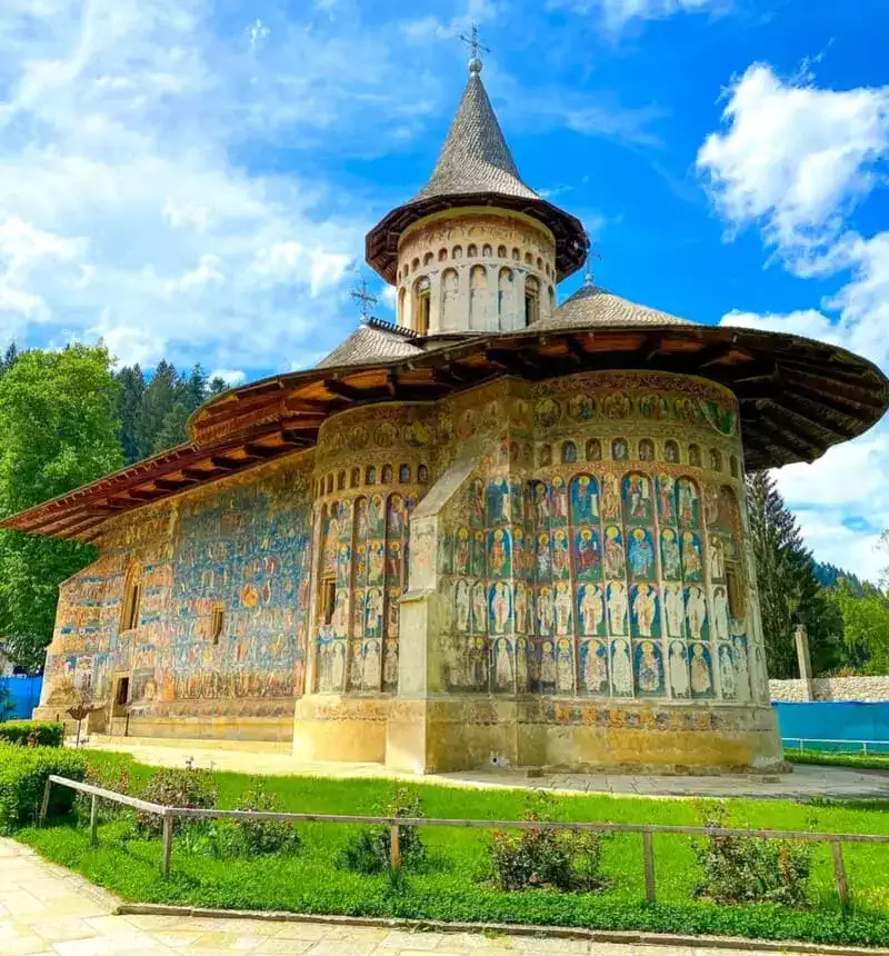 Mănăstirea Voroneț din Bucovina, una dintre cele mai cunoscute mănăstiri pictate